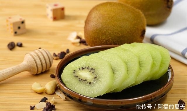 香梨|冬天应该吃这八种水果,照着买就行了