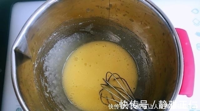炼乳|女人要多吃它,松软香甜又养颜,不用揉面,个个开花,比蛋糕好吃