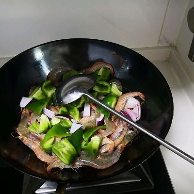 洋葱|青椒爆鲜虾