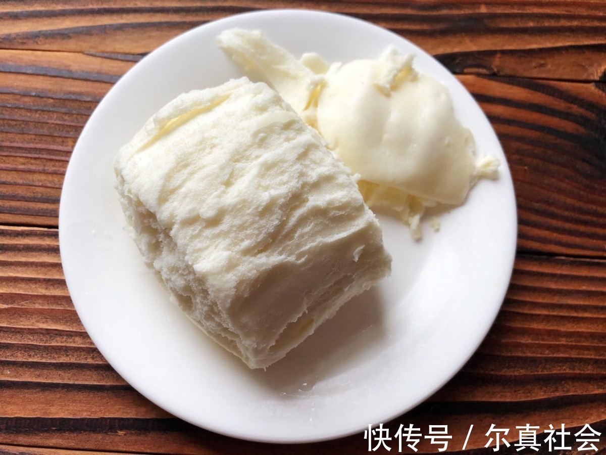 吃剩下的馒头别扔，不加一滴油做成香甜的烤馒头，全家都爱吃