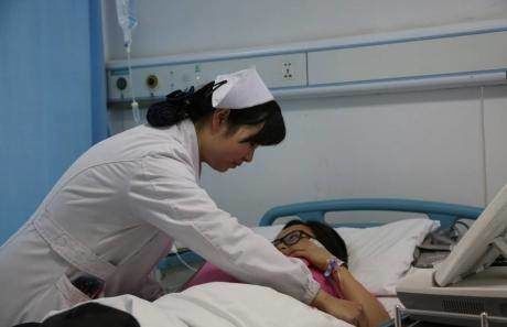 母亲们|“医生,我不喝牛奶”,孕妈生娃时闹出笑话,这些产房暗语别不懂