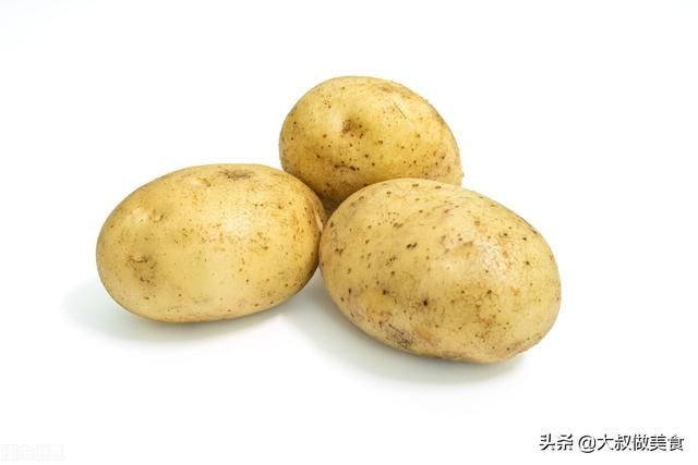 烤土豆高大上的做法，别直接烤，多做这一步，才能外表脆内里松软
