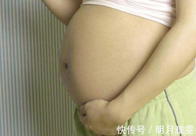 小赵|孕妈每天坚持吃几个核桃,宝宝出生后,全家人笑得合不拢嘴