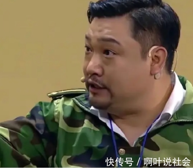 賈冰|從團長到登3次央視春晚,迎娶美女妻子,賈冰背后究竟有什么人