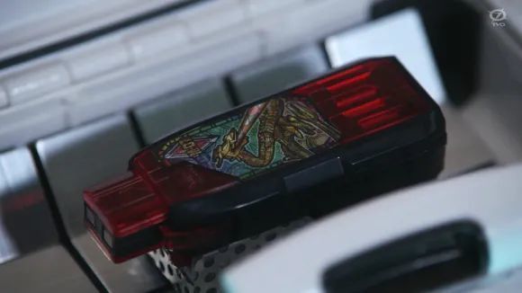 母舰|特利迦奥特曼第15话预告公开,母舰变形,利布特用跳舞特训剑悟