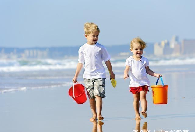 家长|二胎家庭中,别让偏心毁了大宝,家长要这样引导,让孩子相亲相爱
