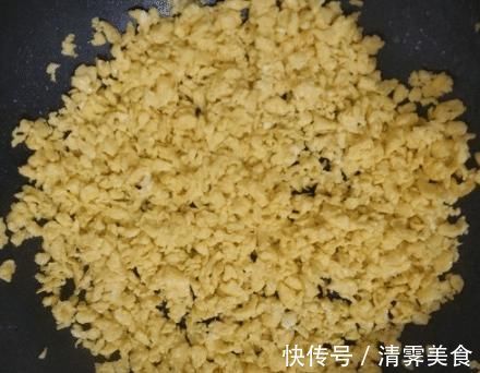 包韭菜饺子,调料越多越难吃,三种就足够了!这样做饺子鲜嫩美味