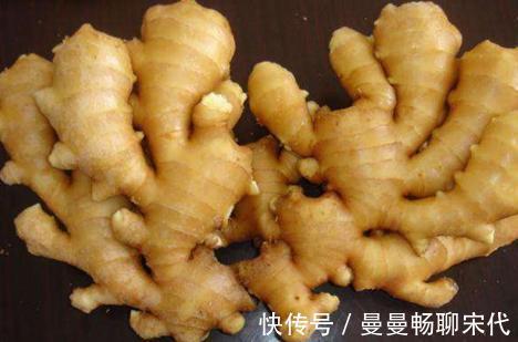 中药|妇科中医子宫寒气过重,泡脚时加4样中药,防宫寒,子宫更温暖