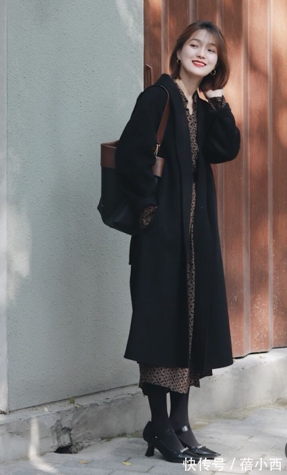 下半身|时髦的小个子女生今年都穿尖头鞋,精致大方还耐看,瞬间显高10cm