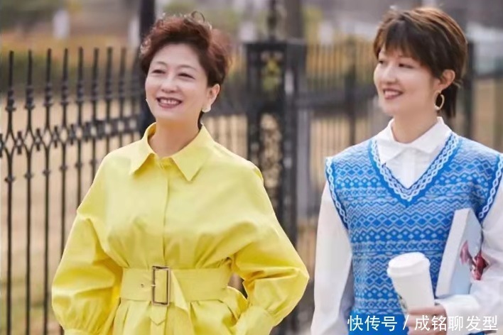 时髦|60岁女人别总烫小卷发,试试优雅又大气的摩根柔卷烫,减龄又时髦