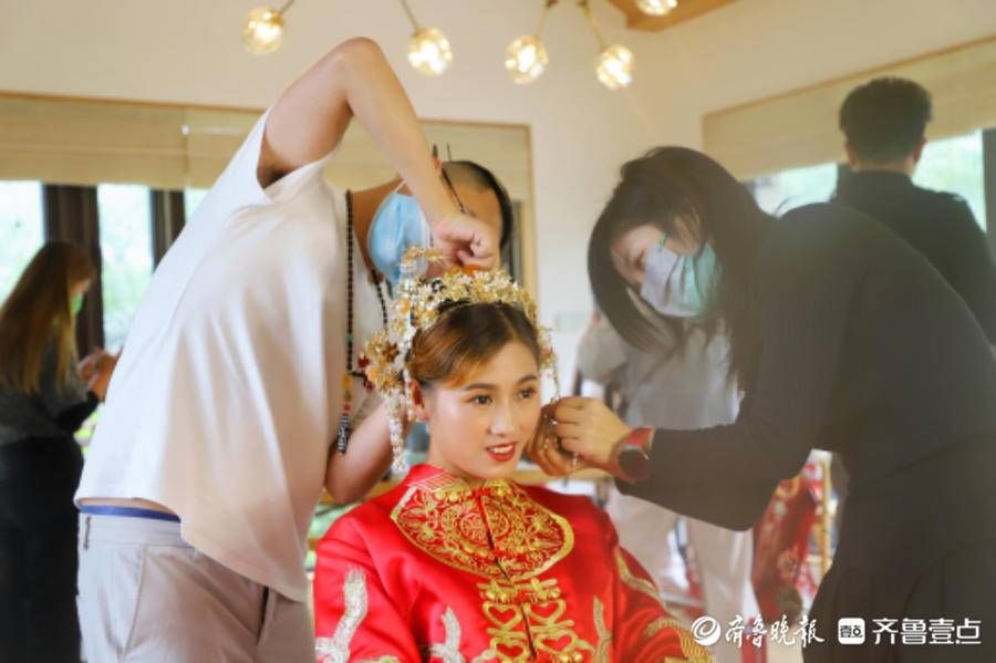 中式 浪漫！沂水天上王城的中式集体婚礼