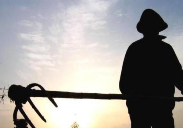 俗语“人老两年坎,暗九大关口”,暗九是何意两年坎是哪两年