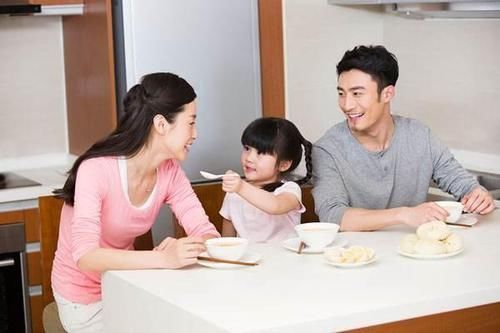 有人胃不健康的吃飯一定要小心，記住3要3不要，堅持一件事