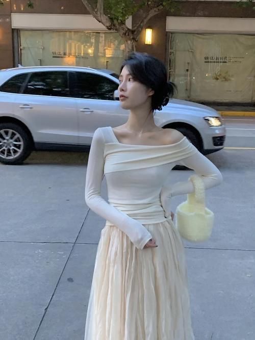 抓夹 夹头发教程,简单几步,打造慵懒又优雅的发型