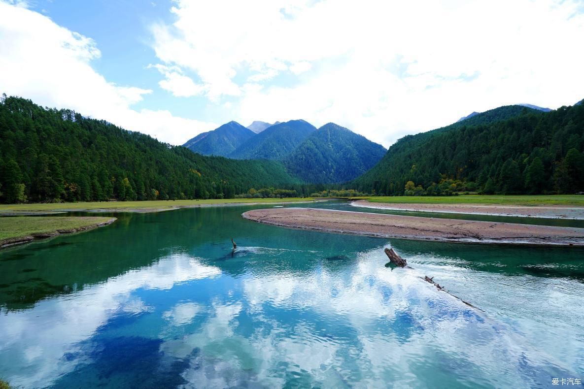 独自自驾游 欣赏最美的岗云杉林 体验环藏之旅的慢生活