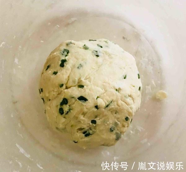 葱油饼新吃法，不用揉，不用烫，外酥里软，放凉了也不会硬！