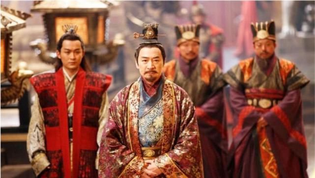 斩首示众|瓦岗名将投奔大唐,官位竟比秦琼还高,不识抬举被李渊斩首示众