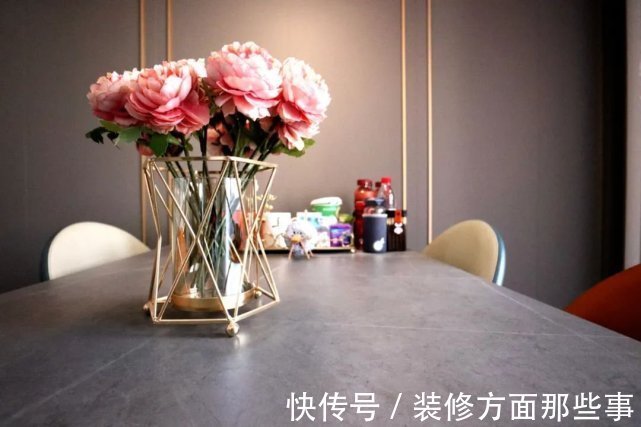 简约风|140平现代简约风三室装修,全屋用莫兰迪色系太温馨了