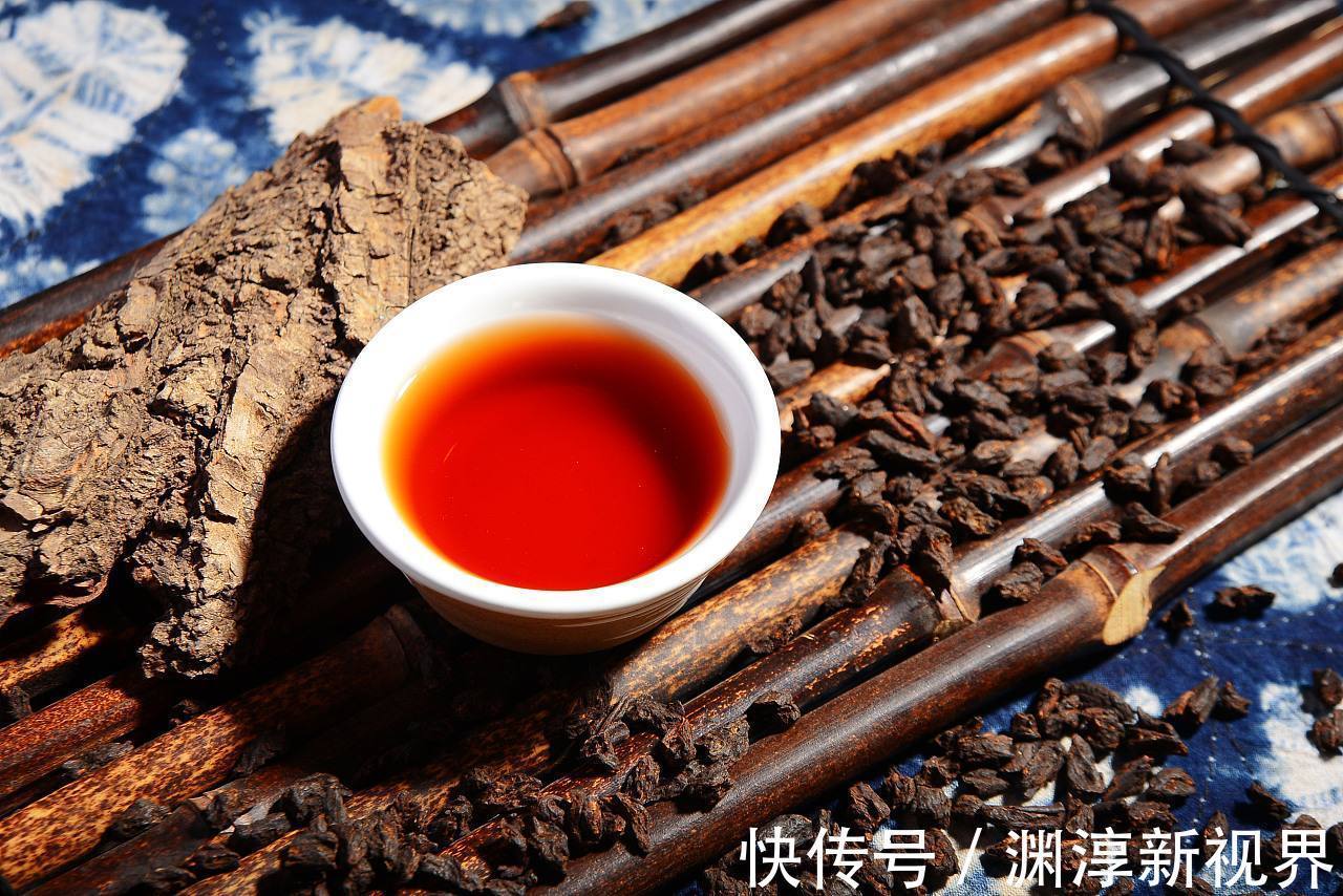 一日三餐|胃不好的人,白开水里加点“它”,有助养胃护胃,赶走多年老胃病