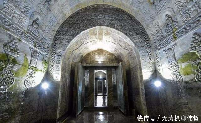 九龙|乾隆的最爱“九龙宝剑”,作为陪葬宝剑,为何最终变成了废铁?