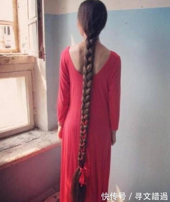 头发|女子20年不理发,一头长发年收入上百万,如今更是完美逆袭!