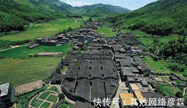 天地会|江西发现“航空母舰”古建筑，内部许多神秘符号，专家：这是洪船