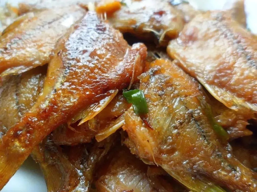 个体|形似“屎光皮”、大如小鳊鱼,大鳍鱊不但好吃还很好钓