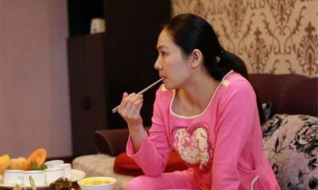 剖腹产用拆线还是美容线，会影响后期伤口恢复，产妇不要盲目选择