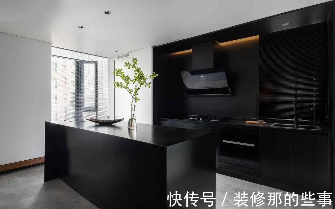 卫生间|46㎡IT男的极简独居家，每1㎡都写满高级！小哥哥还缺女朋友吗？