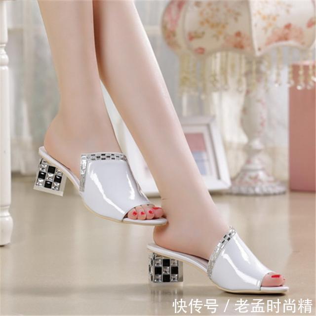 百搭|脚大MM莫烦恼,9款鱼嘴鞋,时尚百搭特显脚小