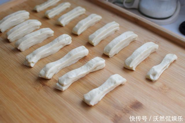 从不|我家油条从不买,自己做各个空心,配方屡试不爽,我每次都成功