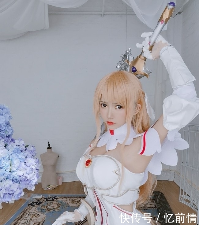 亚丝娜|亚丝娜创世神cosplay！你愿意做我的桐人吗！CN：鳗鱼霏儿