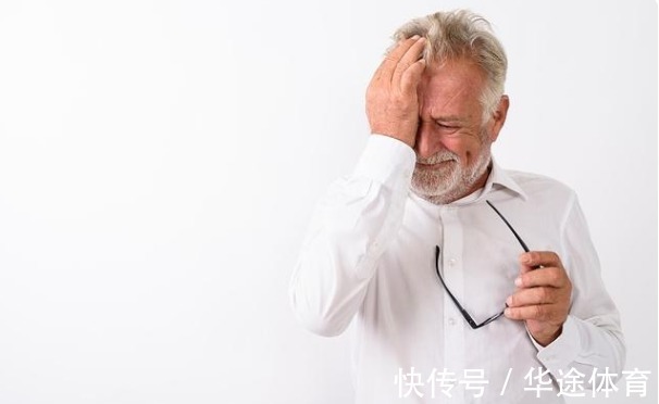 信号|脑梗不是突如其来的！晨起后身体出现2种异常，要小心是脑梗信号