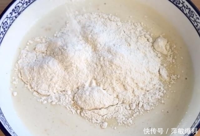 黄豆|1碗黄豆，2个鸡蛋，没想到这么好吃，不蒸不炸，出锅一会就光盘