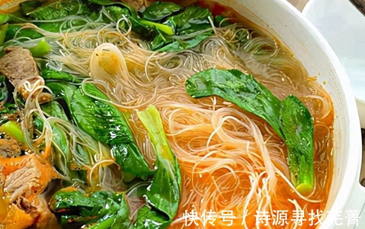 烧制|家常烧牛肉，除了番茄土豆，我常加这两种食材，汤菜主食都有了！