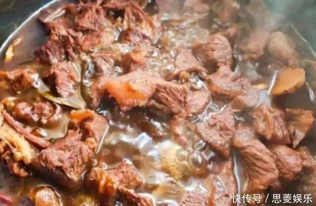  牛肉怎么炖才软烂？大厨教你多加一点“它”牛肉软烂香浓