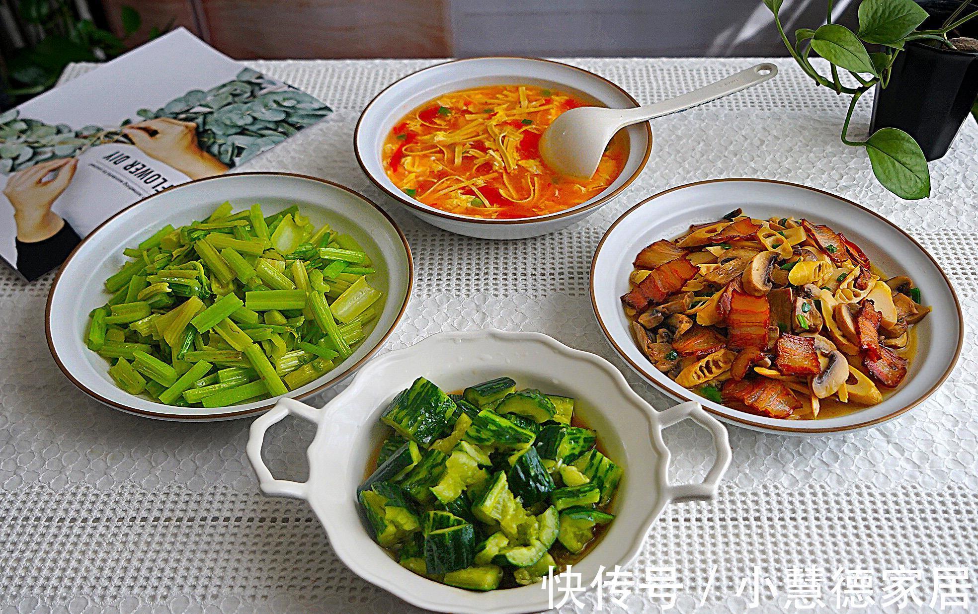 腊肉|中午，买11块钱的菜，做了3菜1汤，在朋友圈火了，网友想来蹭饭