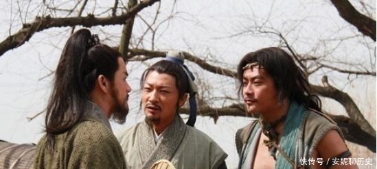 招安$他是晁盖最想要的梁山接班人,却敌不过宋江的厚黑