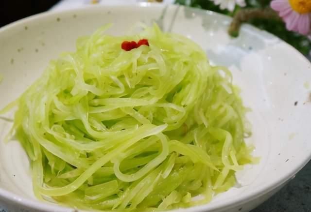 宁可不吃肉也要吃这菜，3块钱一斤，叶酸含量高，女孩子要多吃