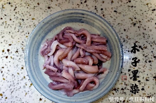 最近,我家迷上这道菜,8元炒一大盘全家人吃开心,味真鲜