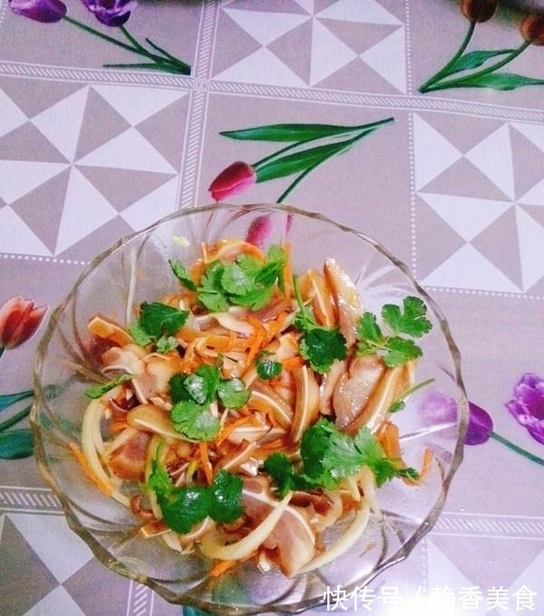 丰泽|猪身上这个部位凉拌,爽口开胃又下酒,荤素搭配营养好,老公爱吃