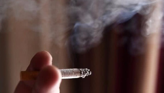 吸烟|吸烟的人,只需要保持以下2处的干净,用不着戒烟,可能可以长寿