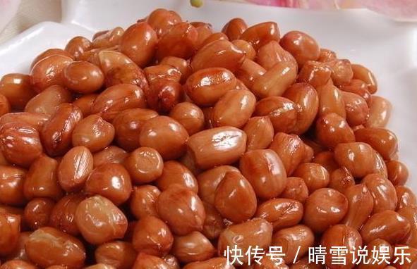 万万别直接炸花生米，多加这2步，做出来的花生米又香又脆！
