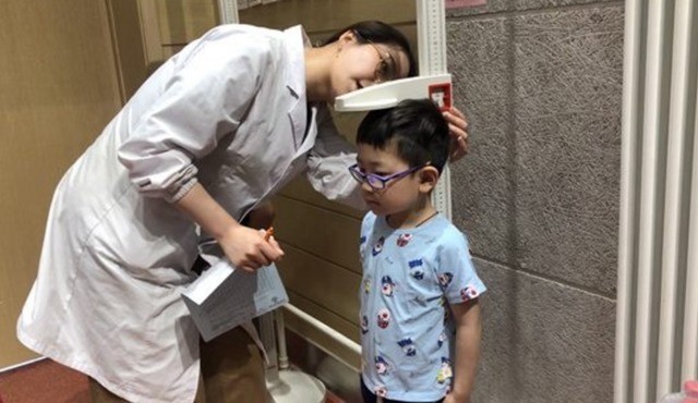 发育|孩子将来是不是“大长腿”,腿上会有明显特征,现在个子矮没关系