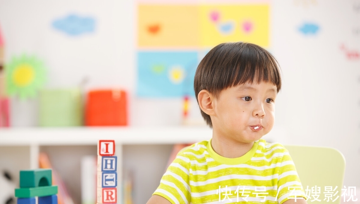 爸爸|爸爸身高一米八,儿子竟是“小矮子”,医生:饭后2个行为很重要