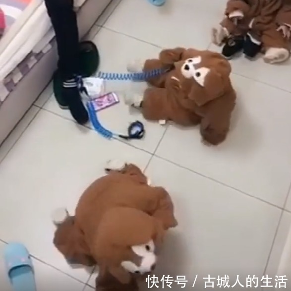 宝妈|妈妈让爸爸看着三胞胎,回到家的时候,推门一看就无奈了