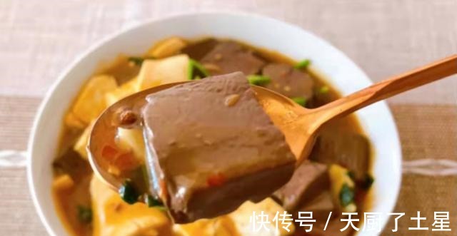 大冷天，宁可少吃牛羊肉，也别错过吃它，热热乎乎端上桌，太解馋！