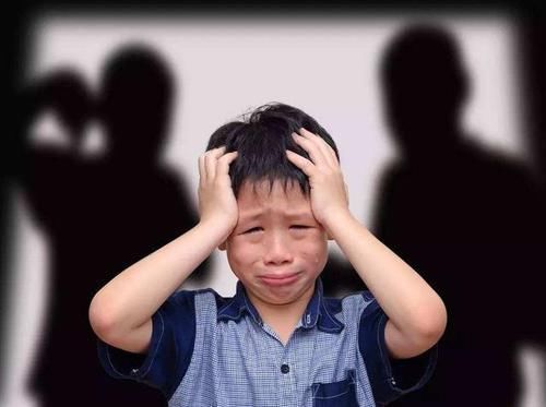 父母|在爸妈吼叫中长大的孩子,都有3个致命的性格缺点,父母别不重视