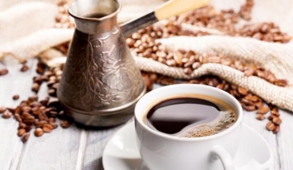 食物|胃不好的人,6种食物要尽量少吃,容易损坏胃黏膜,使胃病加重!