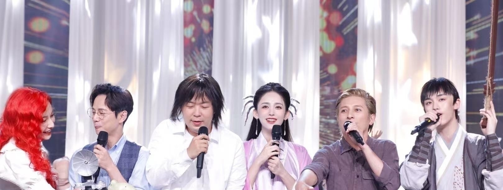 丁程鑫|张雨绮走了,谢娜还没回来,《快乐大本营》请了两位“娜姐”做客